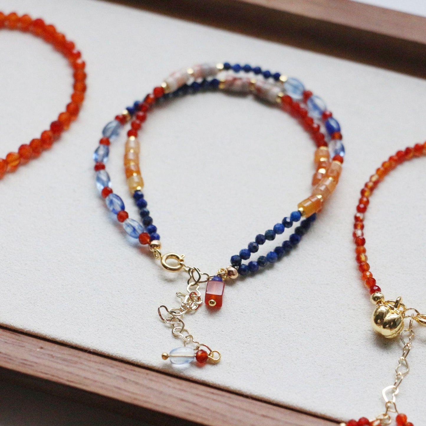 Small Gold Persimmon Pendant Bracelet – Retro Country Style with Orange Red Agate, Green, and Blue Natural Stone Beads