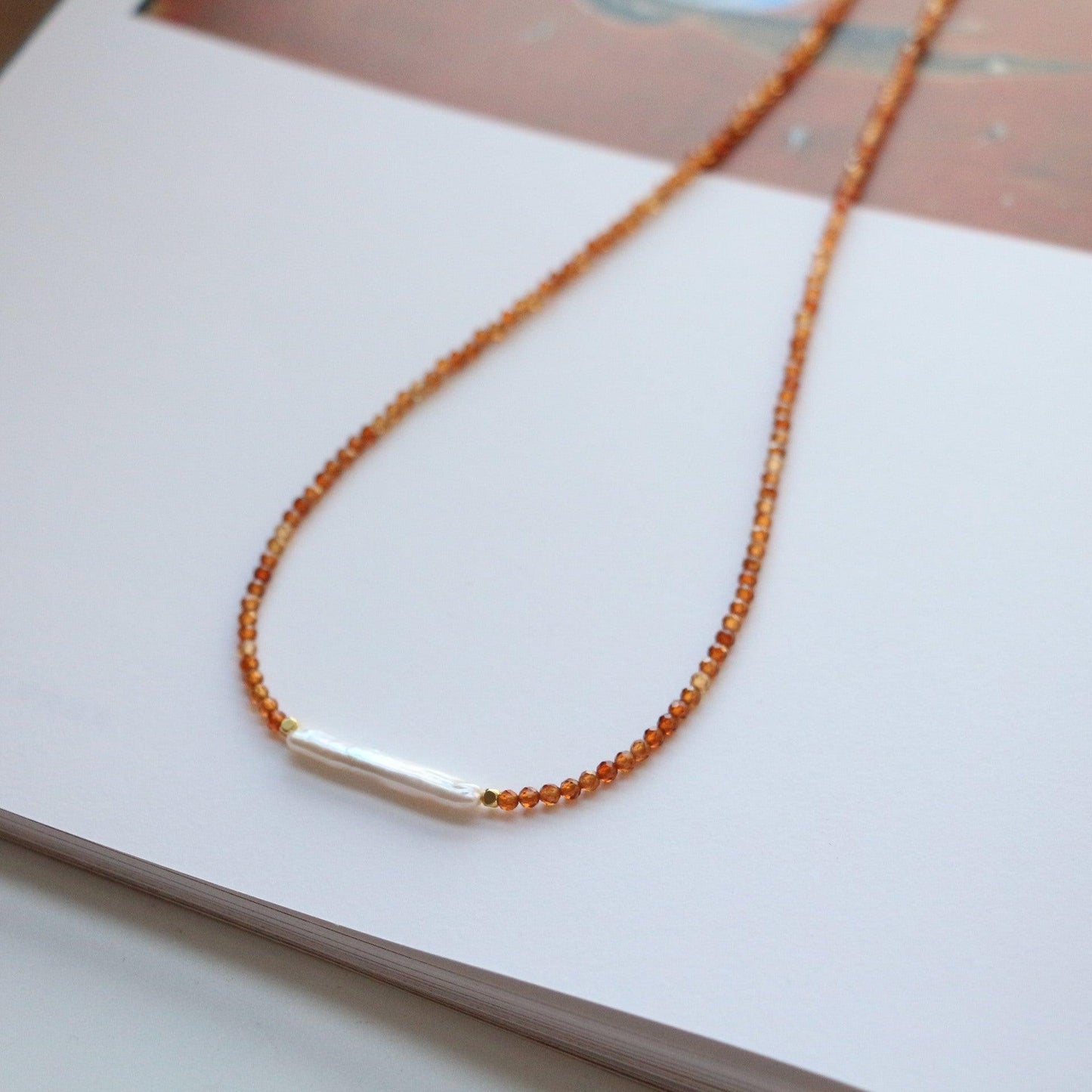 Minimalist Baroque Pearl & Orange Garnet Necklace – Unique Gradual Orange Choker Chain