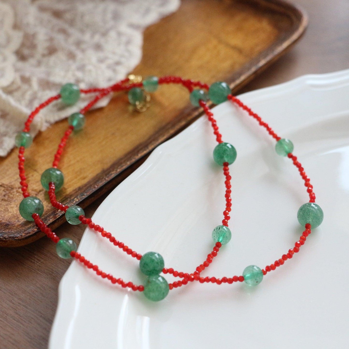 Green Strawberry Crystal Color Block Necklace & Natural Stone Bead Choker