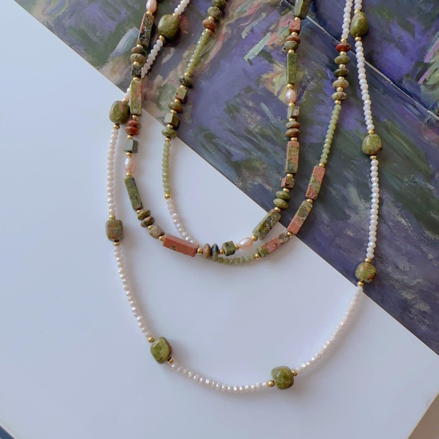 Natural Stone Beaded Necklace - Handmade Niche Jewelry with Green Neck Chain and Freshwater Pearls