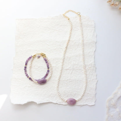 Unique Vintage Natural Stone Purple Lilac Beaded Necklace