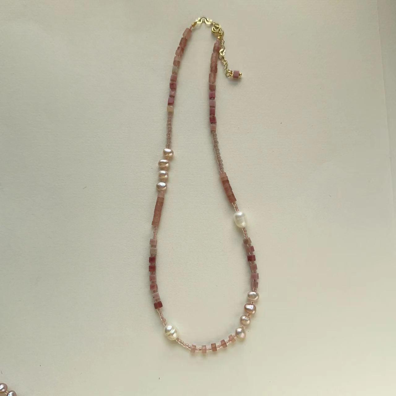 Pink Natural Stone & Freshwater Pearl Handmade Beaded Necklace – Sweet and Versatile Choker