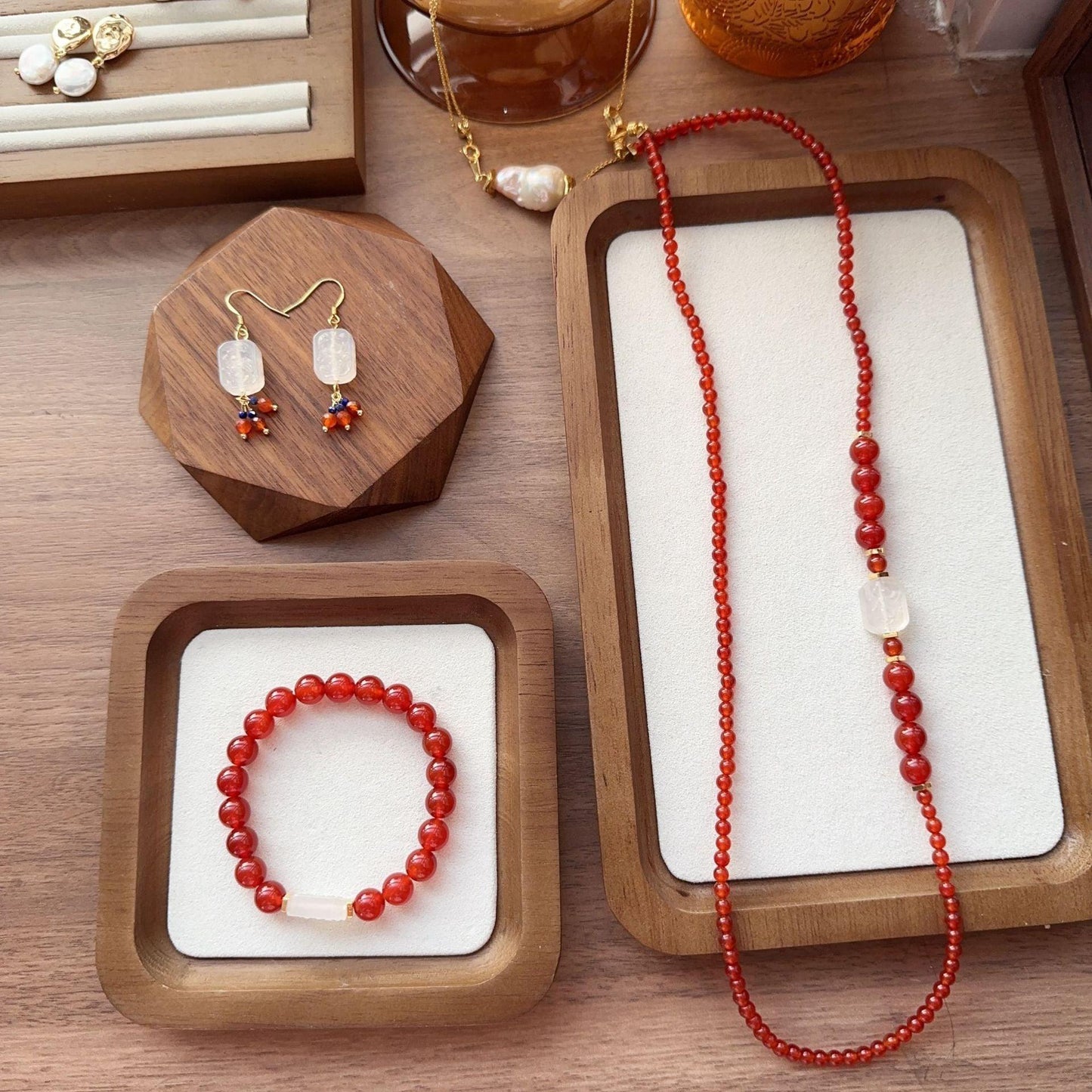 7A Grade Red Agate Natural Stone Bead Necklace - Elegant and Unique Beaded Jewelry