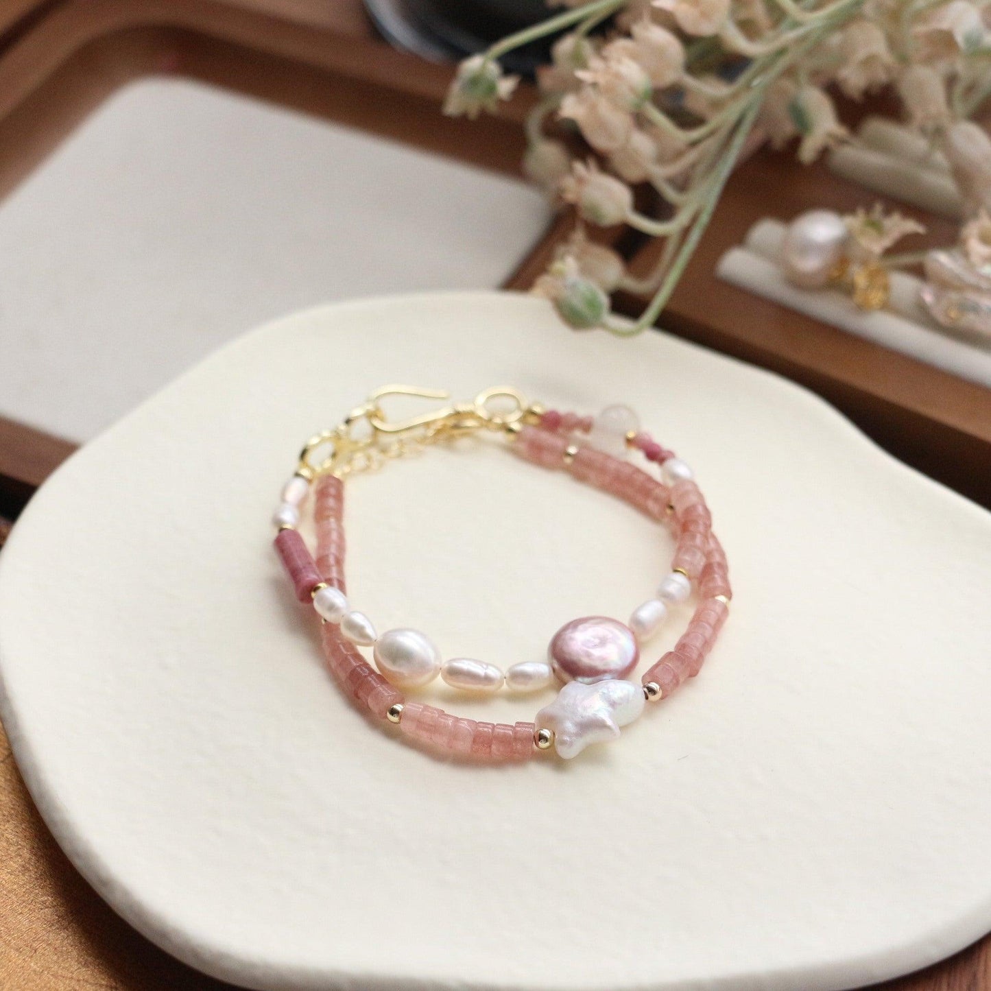 Baroque Freshwater Pearl Heart-Shaped Star Bracelet – White Jade, Strawberry Quartz & Red Agate Beaded Jewelry