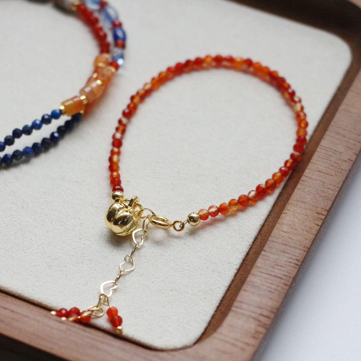 Small Gold Persimmon Pendant Bracelet – Retro Country Style with Orange Red Agate, Green, and Blue Natural Stone Beads