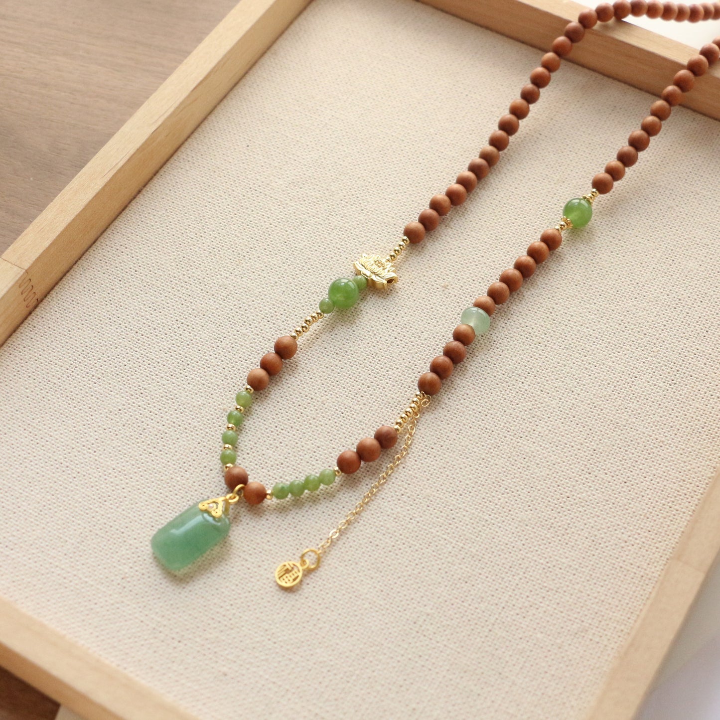 New Chinese-Style Sandalwood Beaded Necklace - Sweater Chain with Chalcedony Accessories