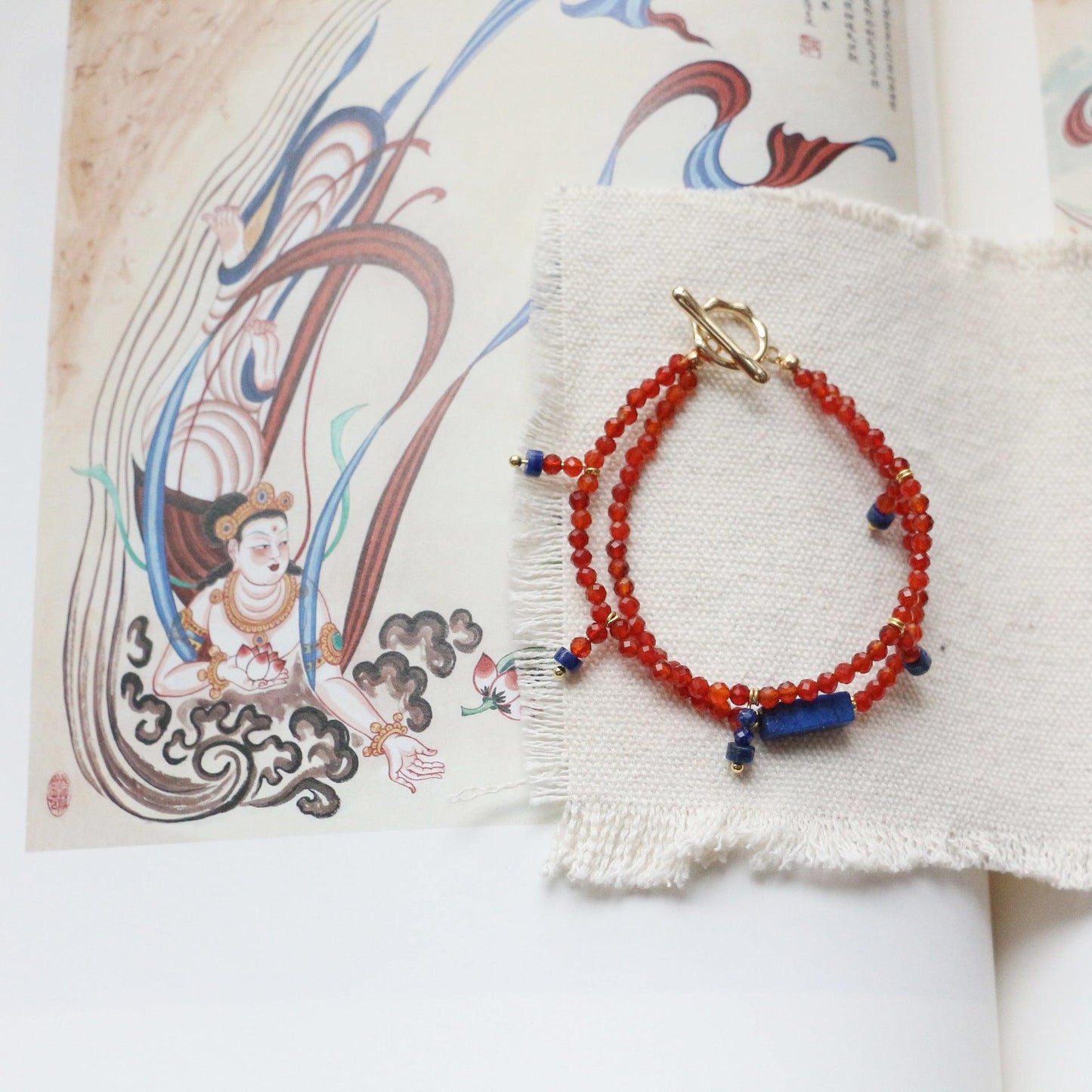 Small Gold Persimmon Pendant Bracelet – Retro Country Style with Orange Red Agate, Green, and Blue Natural Stone Beads