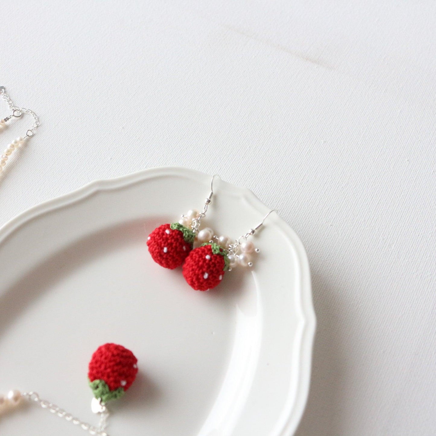 New 925 Silver Freshwater Pearl Necklace with Cute Red Strawberry Earrings and Sweet Bracelet