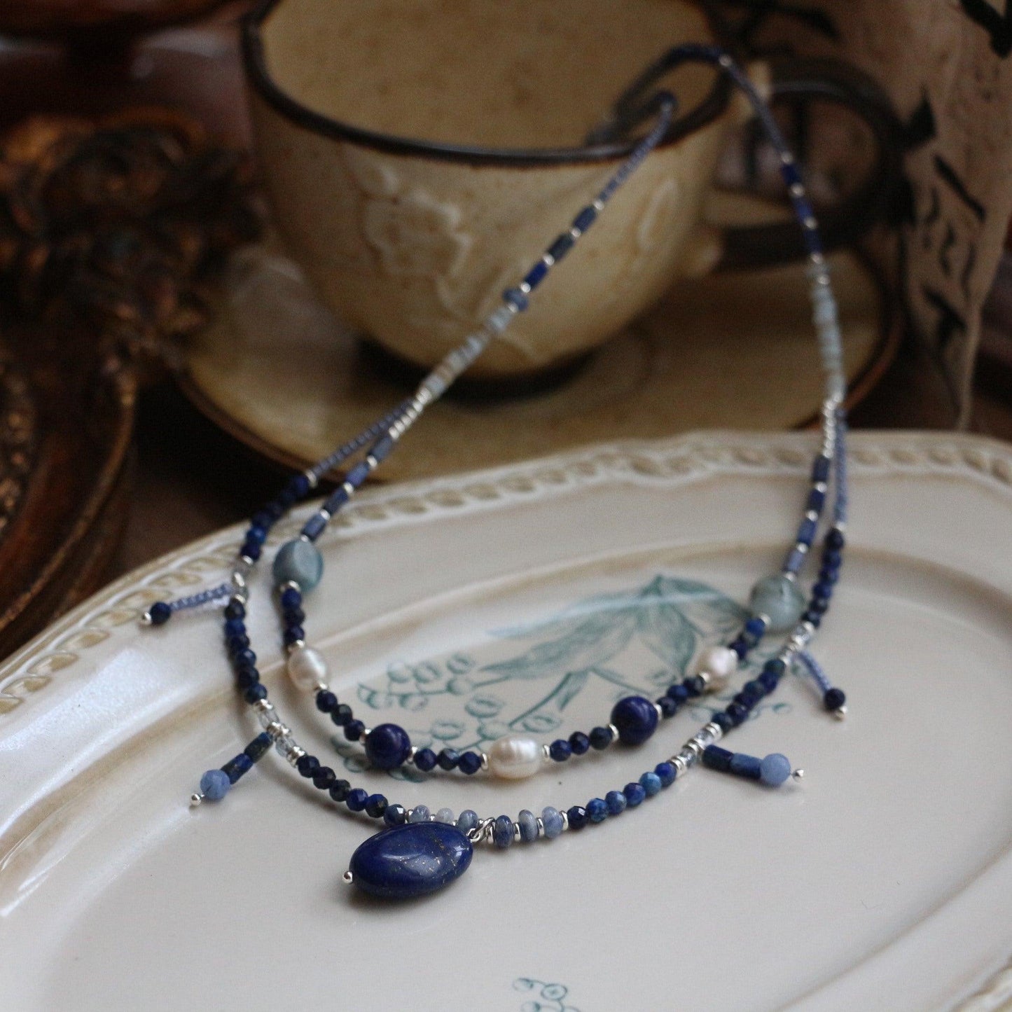 Natural Lapis Lazuli Shell Piece Blue Crystal Double Layer Necklace - Niche Beaded Necklace